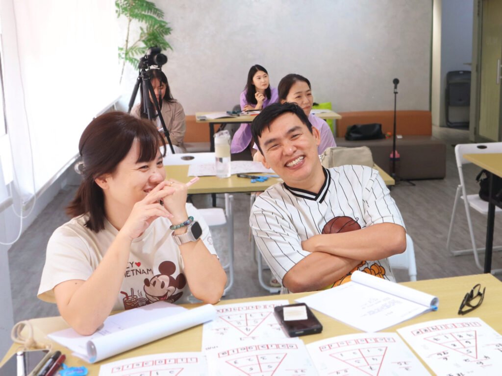 Somena 学员在课堂中学习与交流